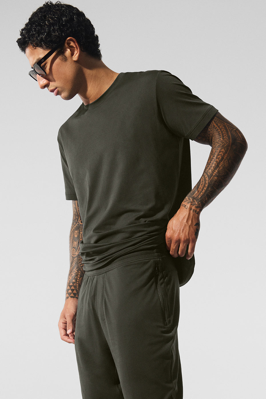 Conquer Reform Crewneck Short Sleeve - Stealth Green