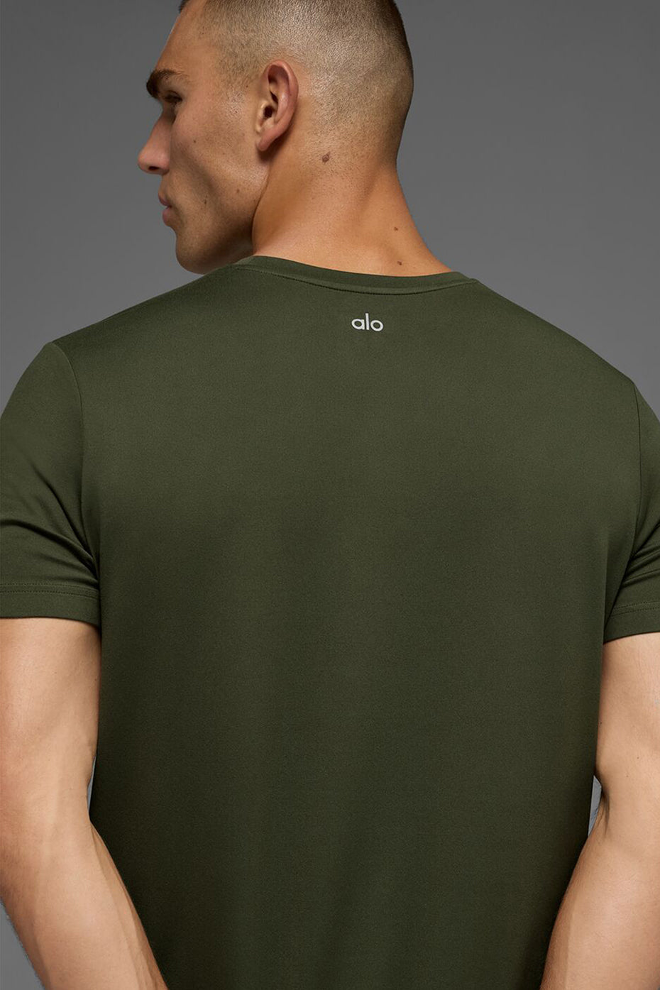 Conquer Reform Crewneck Short Sleeve - Green Olive