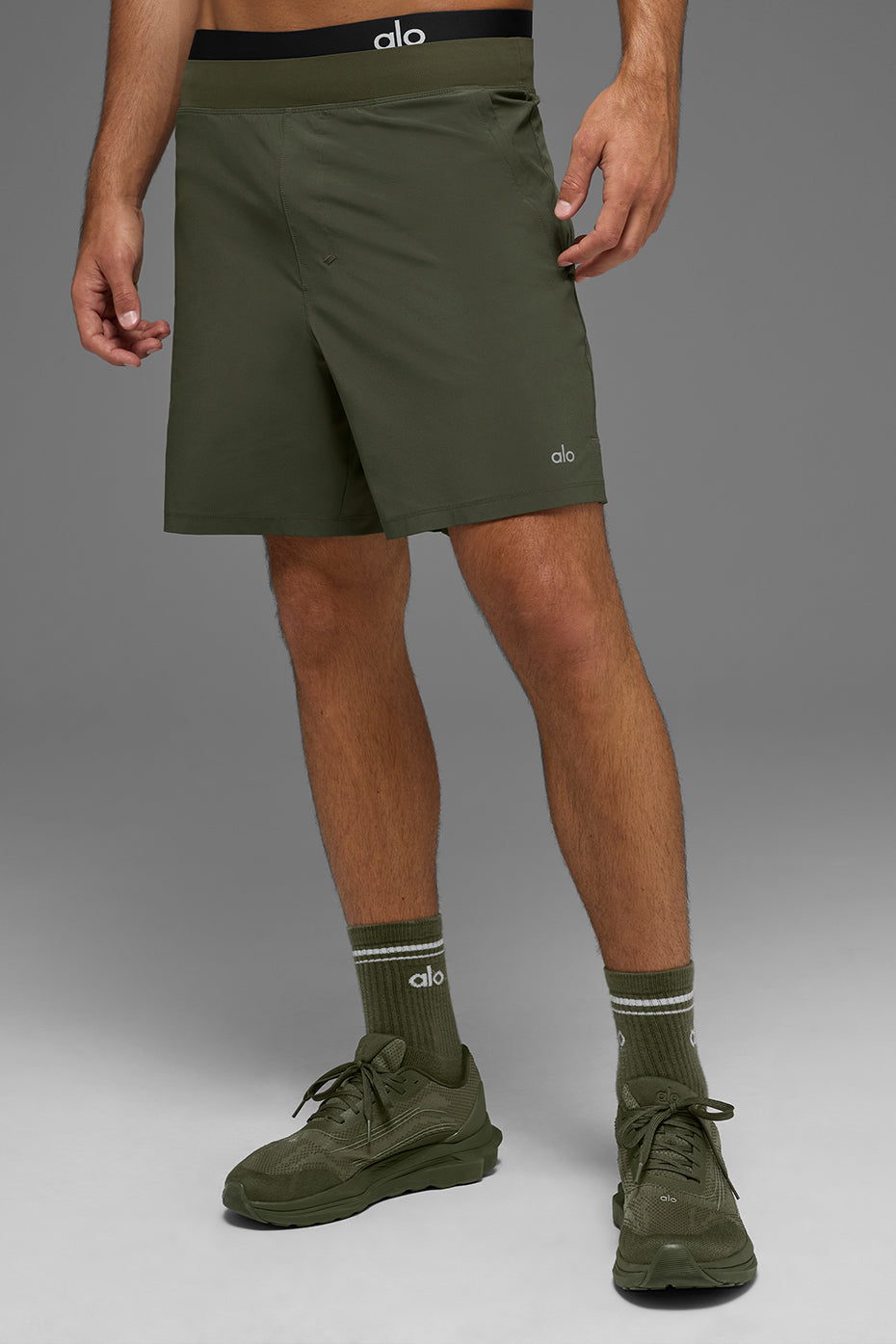 7" Repetition Short - Green Olive
