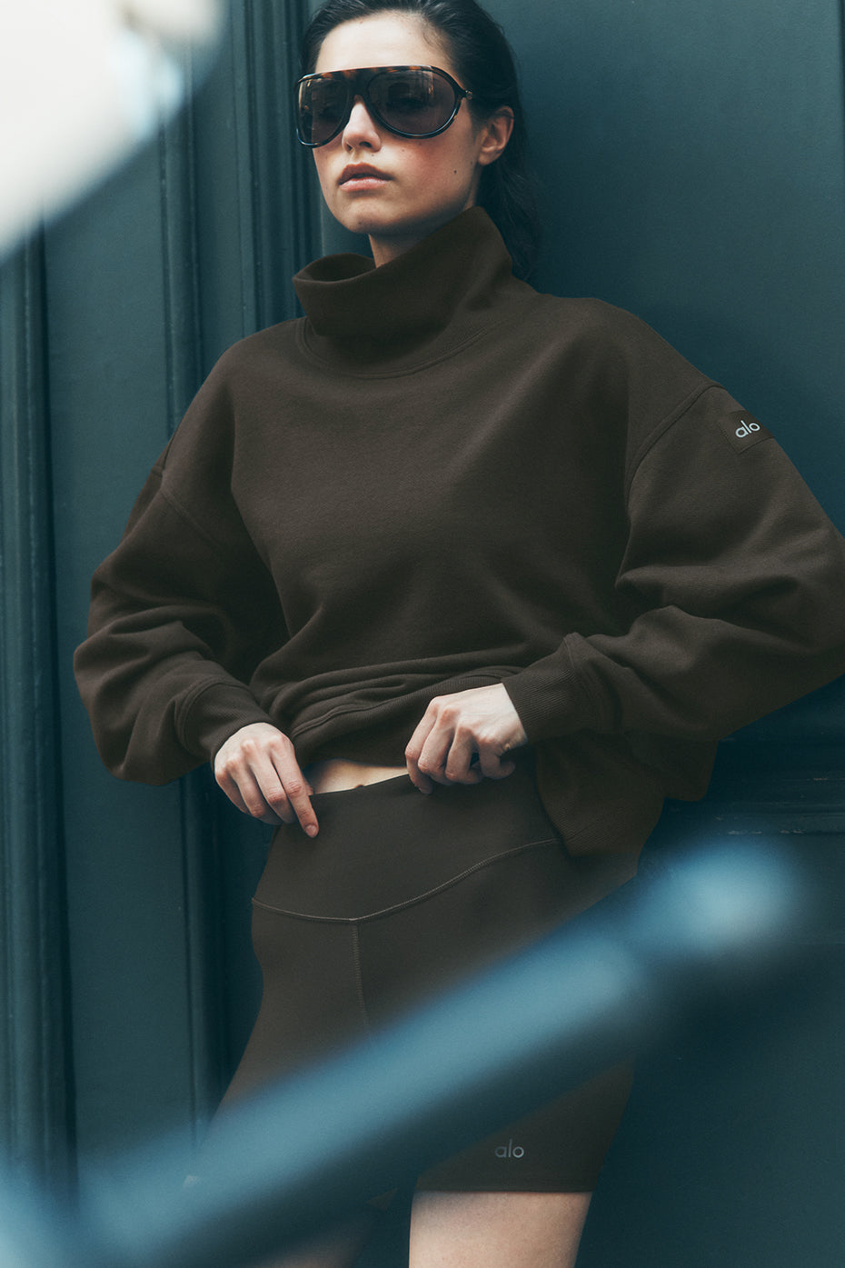 Hazy Mock Neck Pullover - Espresso