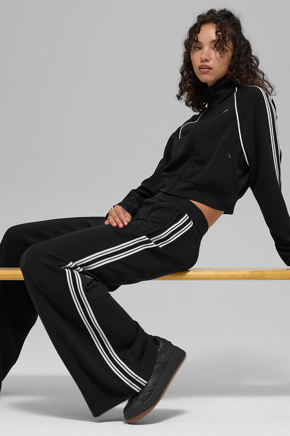Track Star Wide Leg Pant (Long) - Black